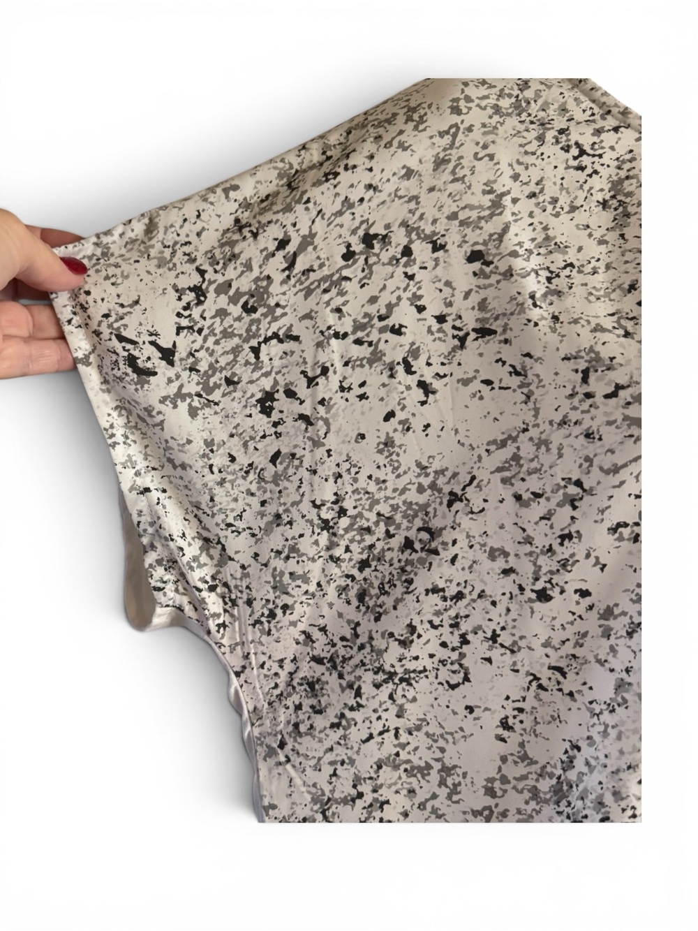 Calvin Klein White Top with Gray Speckle Print LARGE #2 - Picture 4 of 6